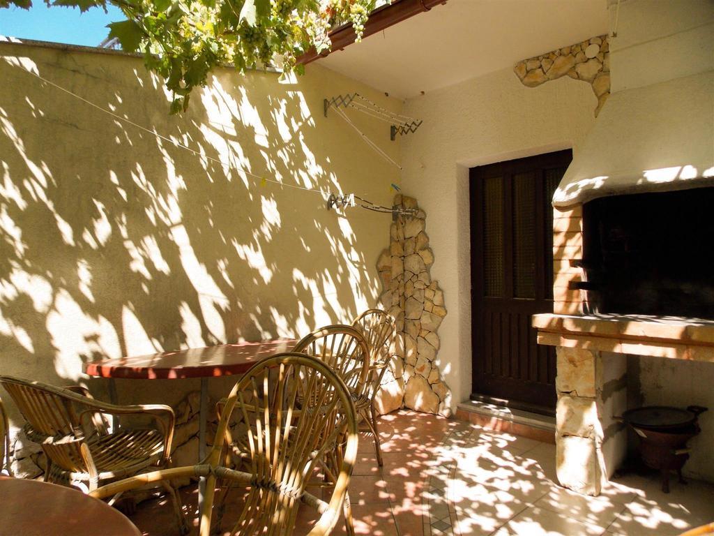 Apartments Frane (Adults Only) Novalja Quarto foto