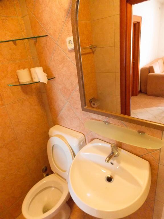 Apartments Frane (Adults Only) Novalja Quarto foto